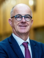 Prof. Reinhold Kreutz